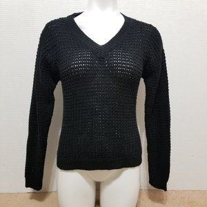 Jennifer Lauren sweater Large open knit crochet pullover shirttail hem v-neck